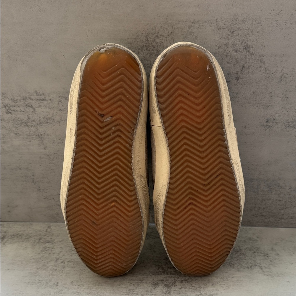 Golden Goose Beige Cream Sneakers with Silver Star - Picture 5 of 7